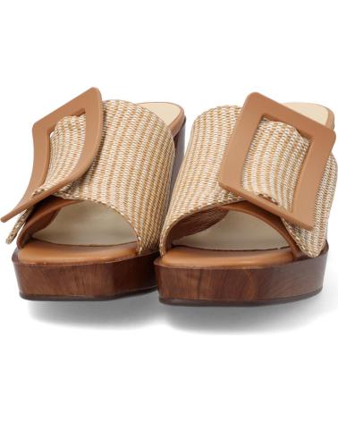 Sandalias de Mujer NOA HARMON ZUECOS CON ADORNO Y PLATAFORMA CUERO