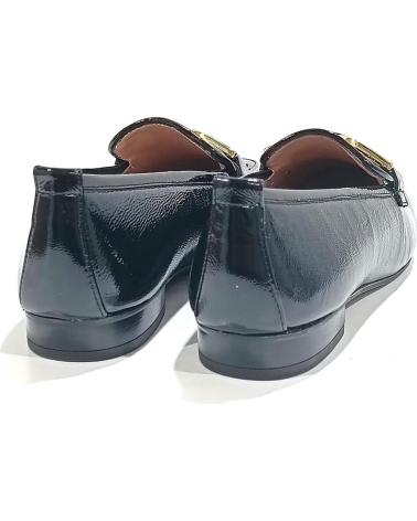 Zapatos de Mujer UNISA ZAPATO MOCASIN DE PIEL CON ESTRIBO DORADO Y SUELA DE GOMA NEGRO