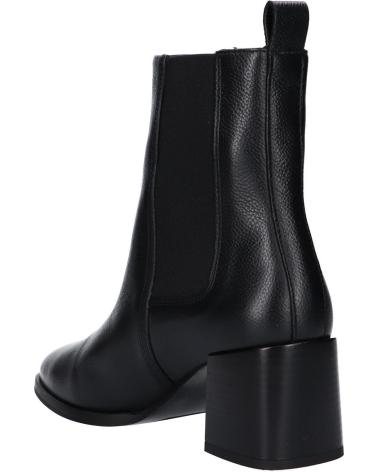 Botas de Mujer CALVIN KLEIN HW0HW01814 ALMOND CHELSEA BOOT BEH CK BLACK