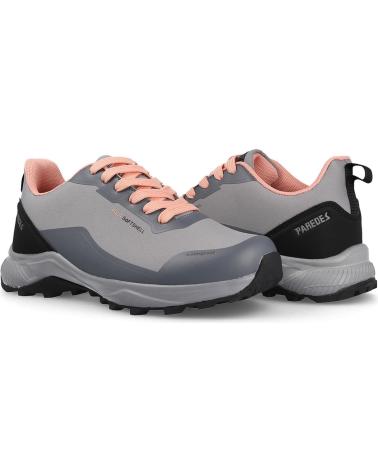 Zapatillas deporte pour Femme paredes ZAPATILLAS DE TREKKING PARA MUJER SOFTSHELL AMUR GRIS GRIS
