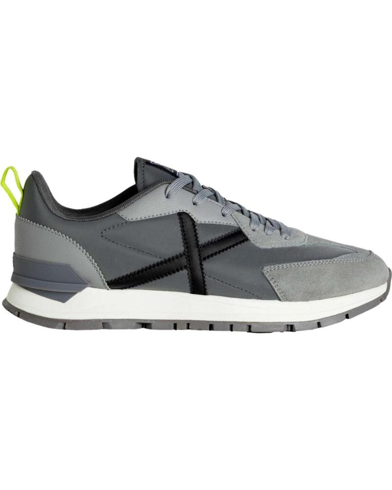 Zapatillas deporte de Hombre MUNICH ZAPATILLAS HOMBRE VERSATILE 01 8832001 GRIS