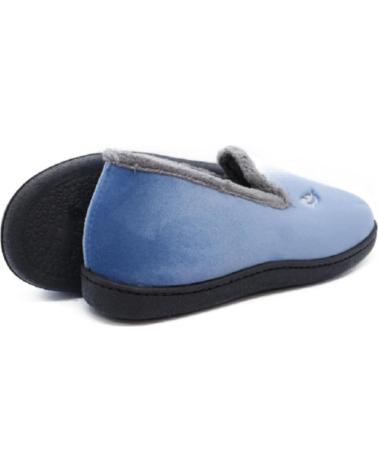 PLUMAFLEX EMBROIDERED JEANS BLUE HOUSE SLIPPERS JEANS