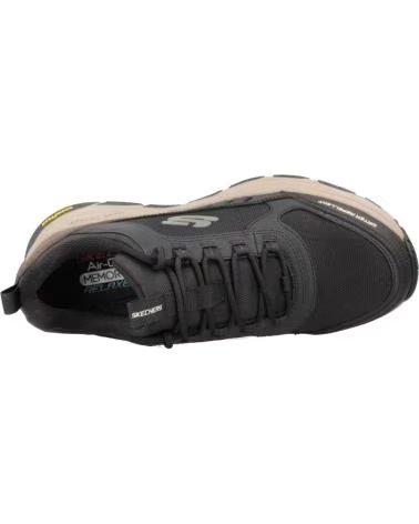 Scarpe sport per Uomo SKECHERS ZAPATILLAS DLUX TREKKER PARA HOMBRE EN COLOR VERDE VERDE