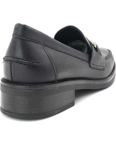 Mocasines de Mujer CLARA DURAN MOCASIN APLIQUE METALICO VILMA NEGRO