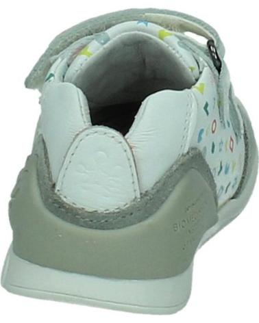 Esportes--De-Niña-BIOMECANICS-Y-PAC-BABY-SAUVAGE-Y-ESTAMPADO-BLANCO