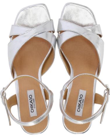 CHIKA10 FLORA 23 EN COLOR PARA MUJER PLATA