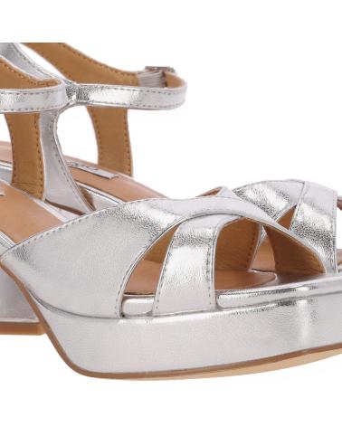 CHIKA10 FLORA 23 EN COLOR PARA MUJER PLATA