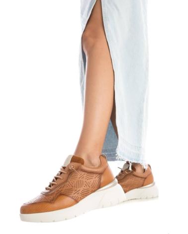 Sapatilhas de Mulher CARMELA 161423 CAMEL