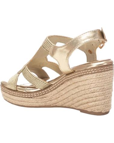 Sandalias de Mujer XTI CUNAS DORADAS 142320 01 TEX ORO