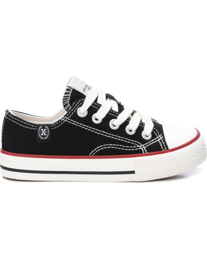 XTI ZAPATILLA BASQUET LONA NEGRO