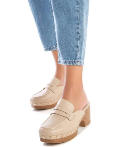 Zuecos-De-Mujer-CARMELA-ZUECO CARMELA 161477 EN TONO BEIGE-BEIGE
