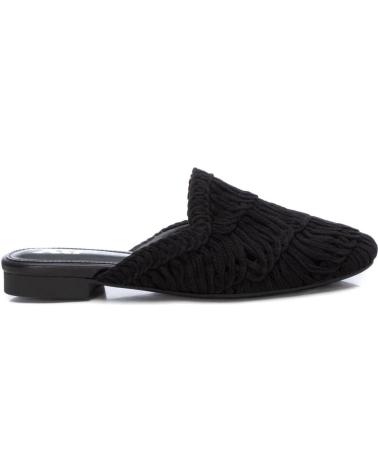 Zuecos de Mujer XTI 142890 NEGRO