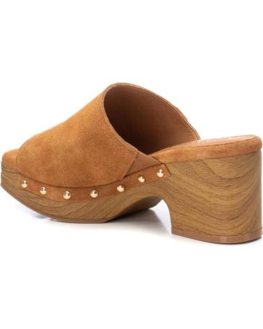Zuecos de Mujer CARMELA ZUECOS MUJER MODELO 161612C COLOR MARRON CAMEL CAMEL