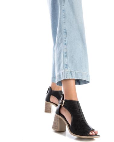 Sandalias-De-Mujer-CARMELA-161598-NEGRO