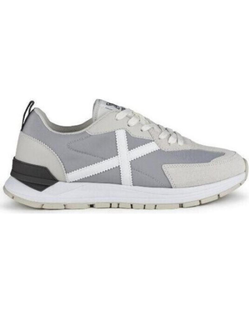 Sportschuhe für Herren MUNICH ZAAPTILLAS 8832012 GRIS