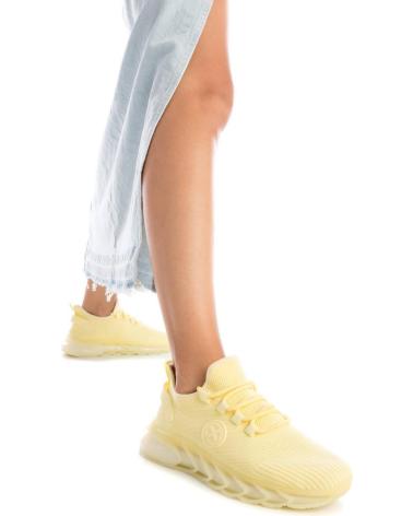 Sportschuhe für Damen XTI 142475 AMARILLO