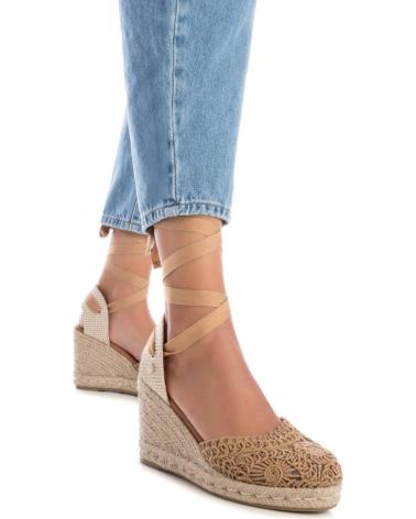 Sandali per Donna XTI 142336 TAUPE