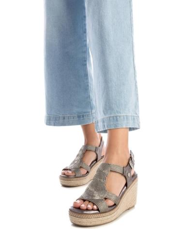 Sandales pour Femme XTI 142320 PLOMO