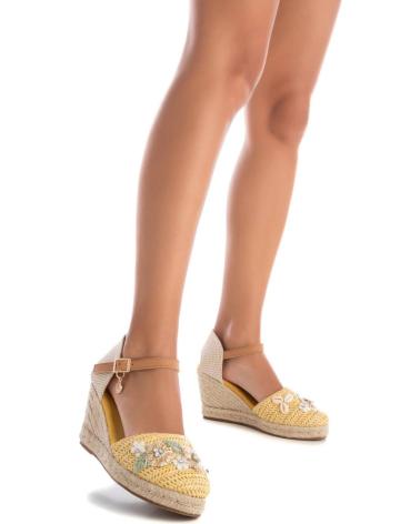 Sandalen-De-Mujer-XTI-142695-AMARILLO
