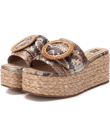 Sandalias-De-Mujer-XTI-142697-CAMEL