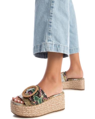 Sandalen für Damen XTI 142697 KAKI