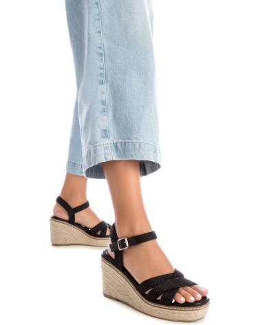 Sandalias de Mujer xti 142906 NEGRO