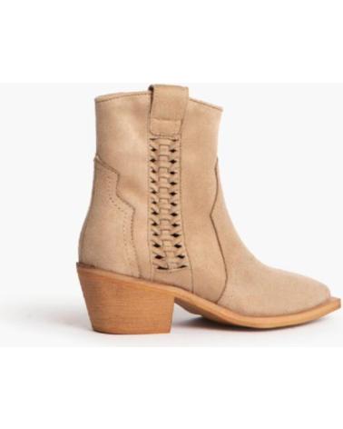 Botas-De-Mujer-CORINA-BOTIN-CAMPERO-PARA-MUJER-M4015-COLOR-ARENA