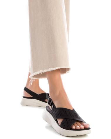 Sandalen für Damen XTI 142706 NEGRO