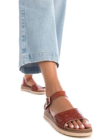 Sandali per Donna XTI 142912 CAMEL