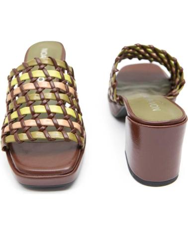 Sandali per Donna NOA HARMON MODELO 9712-0M50 MARRóN