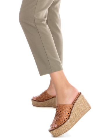 Sandalias-De-Mujer-CARMELA-161483-CAMEL