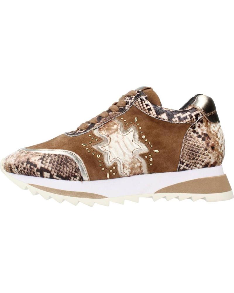 Sapatilhas de Mulher ALMA EN PENA ZAPATILLAS MUJER MODELO I20431 COLOR MARRON CAMEL