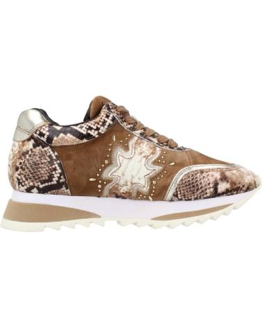 Sapatilhas de Mulher ALMA EN PENA ZAPATILLAS MUJER MODELO I20431 COLOR MARRON CAMEL
