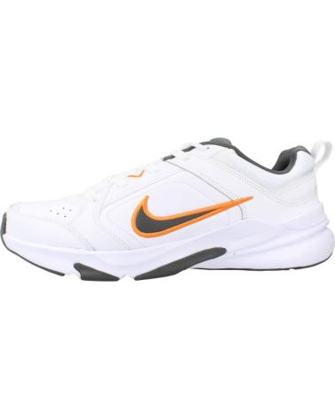 NIKE DEFYALLDAY DJ1196-104 WEISSE SNEAKER 104