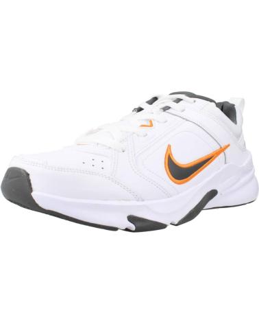 NIKE DEFYALLDAY DJ1196-104 WEISSE SNEAKER 104
