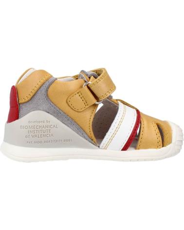 Sandalias de Niño BIOMECANICS SANDALIAS NINO MODELO URBAN COLOR MARRON CLARO SAHARA