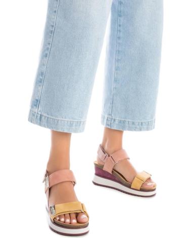 Sandalias de Mujer XTI 142822 LILA