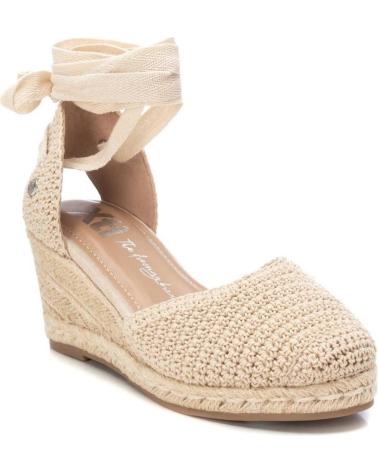 Sandalias-De-Mujer-XTI-142902-BEIGE