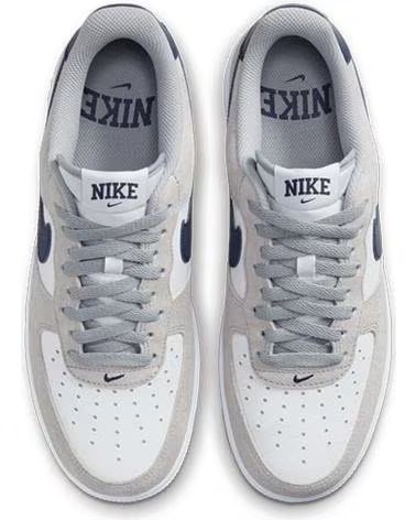 Sportif pour Femme et Homme et Fille et Garçon NIKE BASKETS AIR FORCE 1 07 EN GRIS