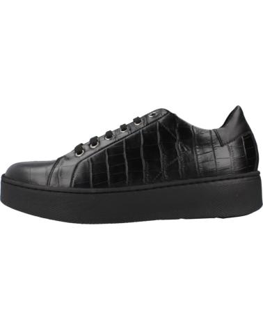 Esportes  de Mulher GEOX ZAPATILLAS MUJER MODELO D SKYELY COLOR NEGRO C9999