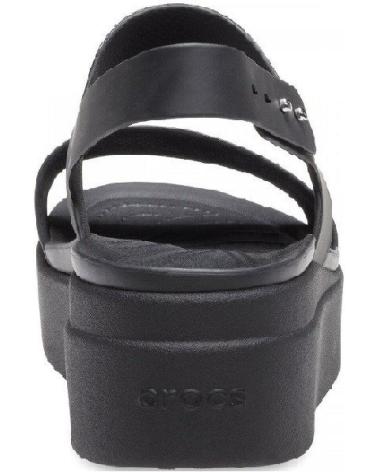 Sandalen für Damen CROCS BROOKLYN LOW WEDGE 206453 NEGRO