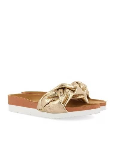 Chinelos-De-Mujer-GIOSEPPO-SANDALIAS-PLANAS-65234-ORO-DORADO