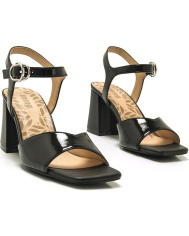 Sandalias de Mujer MTNG SANDALIA KARLA TACON CUADRADO MUSTANG NEGRO