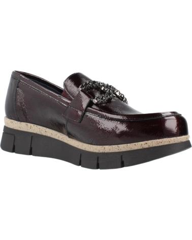 Mocasines de Mujer DORKING MOCASINES MUJER MODELO D9325 COLOR BURDEOS BRDEOS