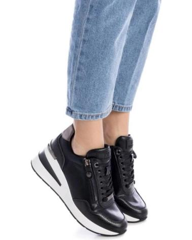 Scarpe sport per Donna XTI 143074 NEGRO