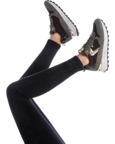 Sportif pour Femme XTI 142961 KAKI