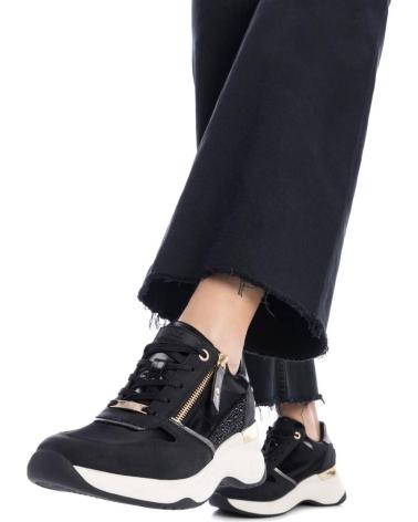 Esportes  de Mulher XTI 143065 NEGRO