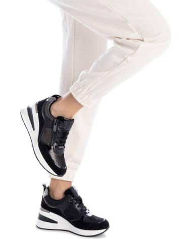 Sapatilhas de Mulher XTI 143073 PLOMO