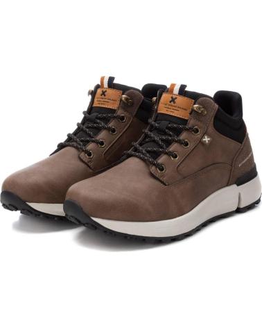 Zapatillas deporte de Hombre XTI 143163 MARRON