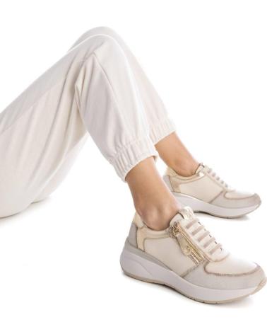 Sapatilhas de Mulher XTI 143358 BEIGE